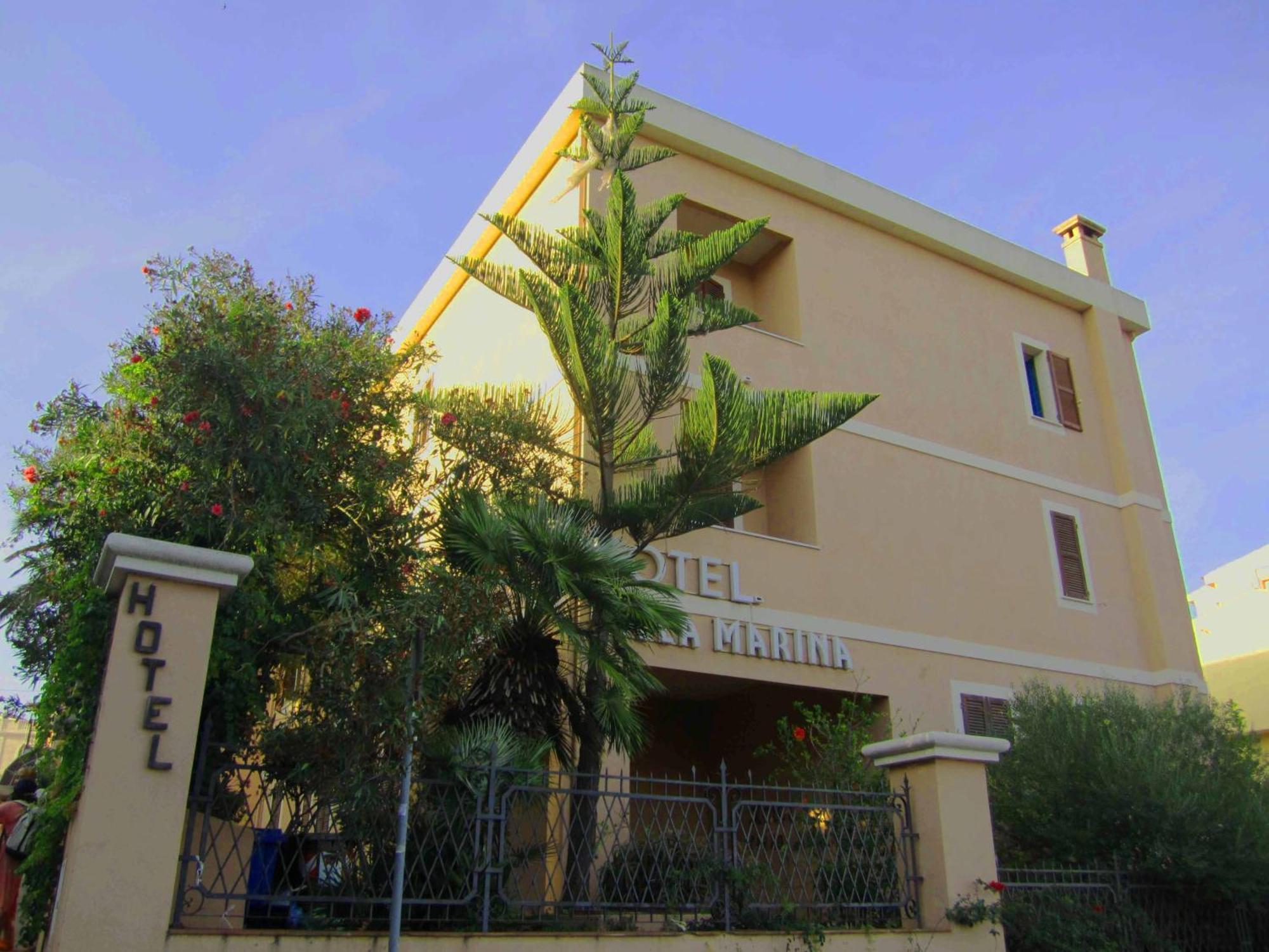 Hotel Villa Marina La Maddalena  Exteriör bild